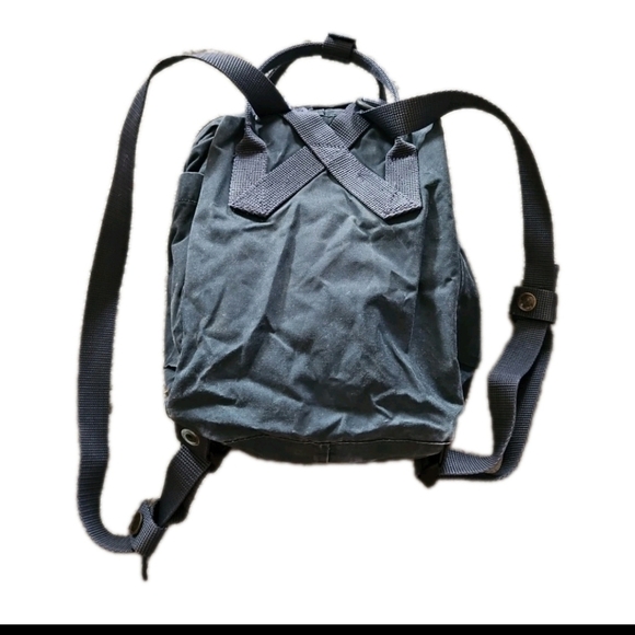 Fjallraven Kånken Faded Red Mini Everyday Outdoor Backpack - Picture 2 of 13